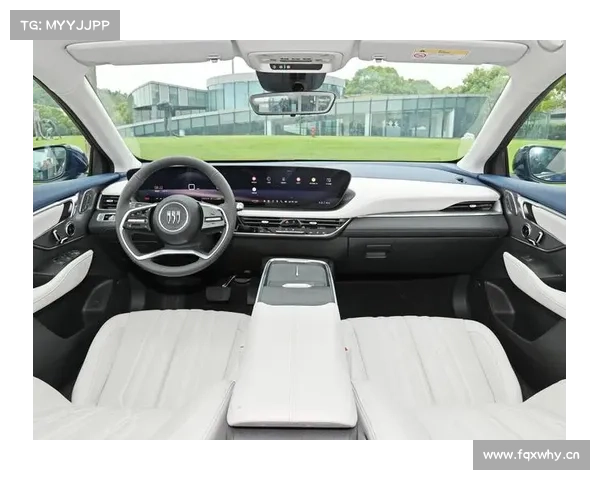 全新别克君越内饰曝光，怀挡机构加门板座椅调节，或于上半年发布